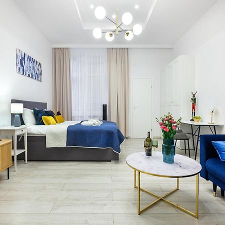 Bluebird Apt Old Town & Wawel Hill By Vistula River - By Homelike Kraków Eksteriør billede