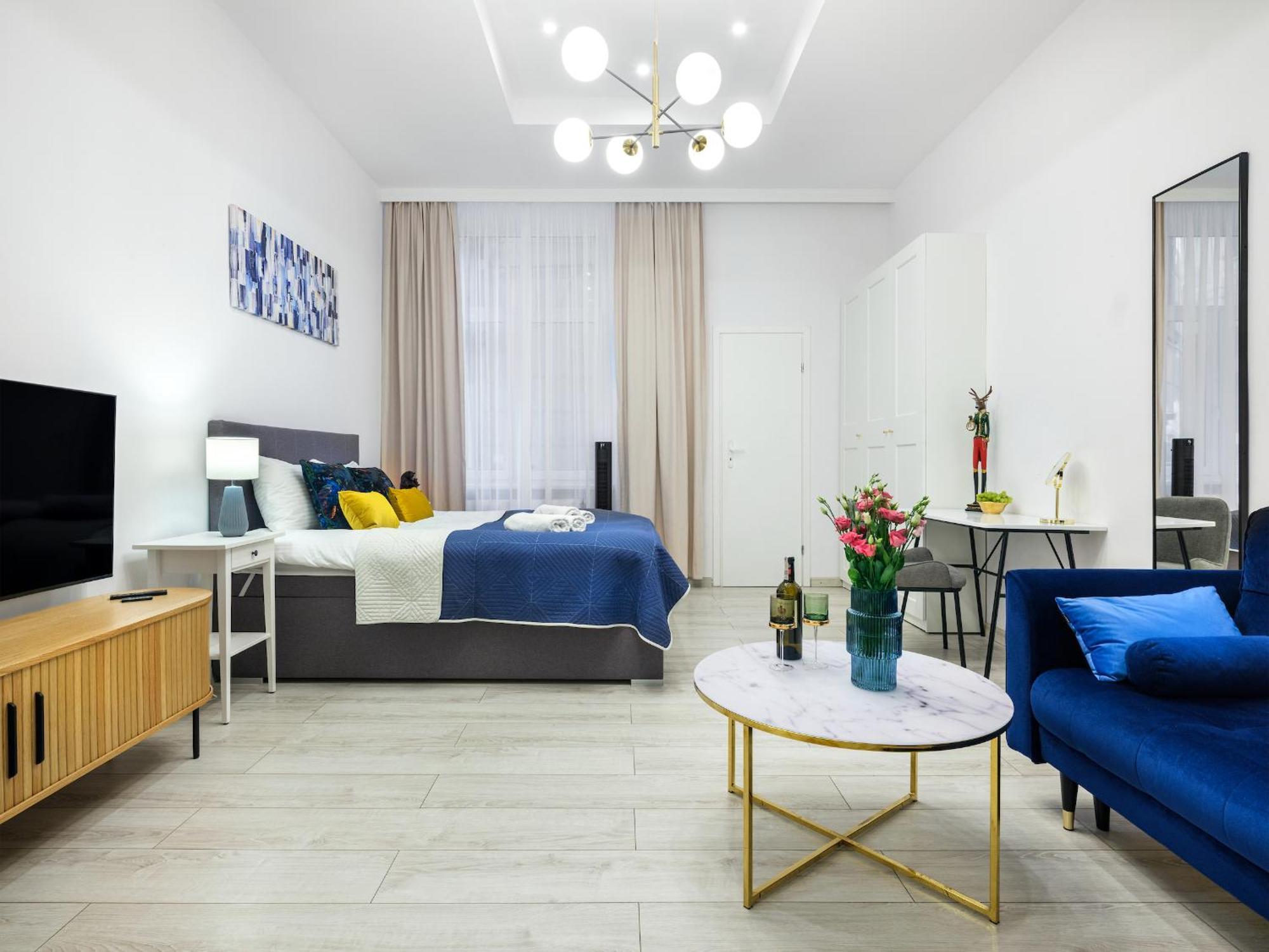 Bluebird Apt Old Town & Wawel Hill By Vistula River - By Homelike Kraków Eksteriør billede